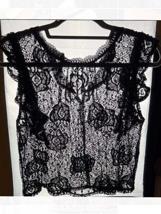 Zara Tops - ZARA Full Lace back button Top